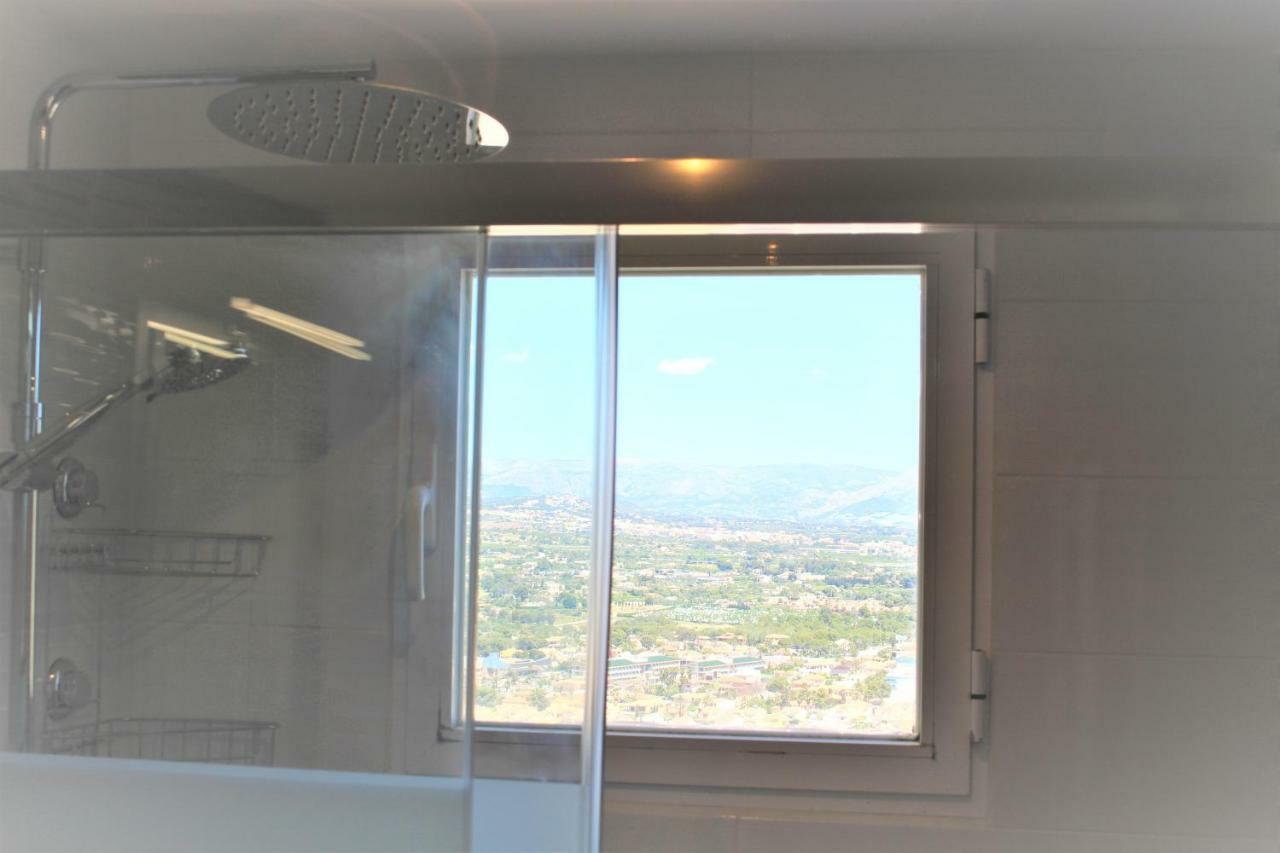 Atico Levante Torre Montecarlo بينايدورم المظهر الخارجي الصورة